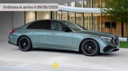 nuovo MERCEDES E 300