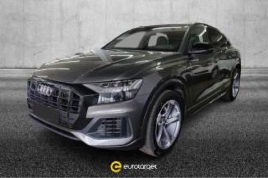 usato AUDI Q8