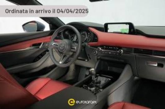 nuovo MAZDA E