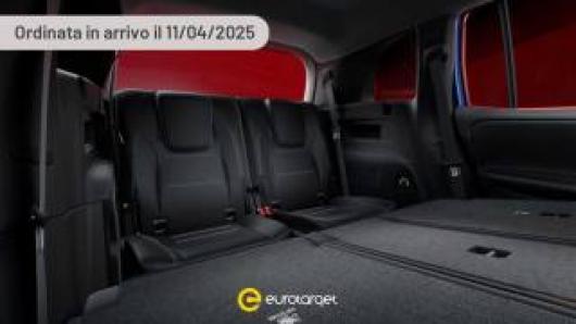 nuovo MERCEDES GLB 200