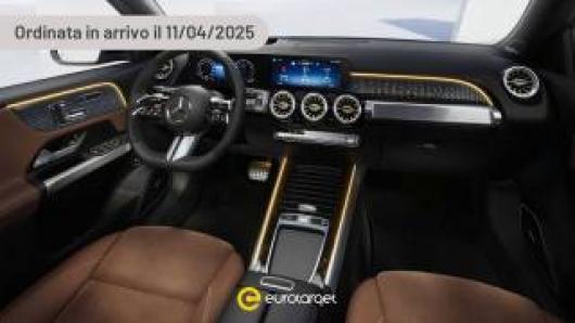 nuovo MERCEDES GLB 200