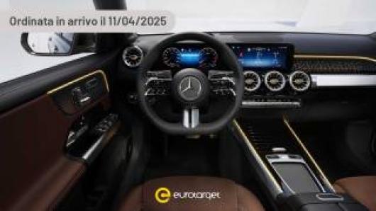 nuovo MERCEDES GLB 200