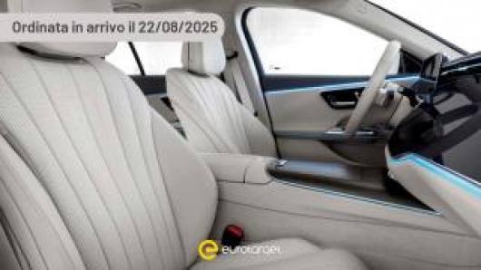 nuovo MERCEDES E 200