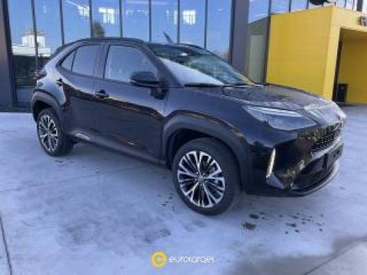 nuovo TOYOTA Yaris Cross