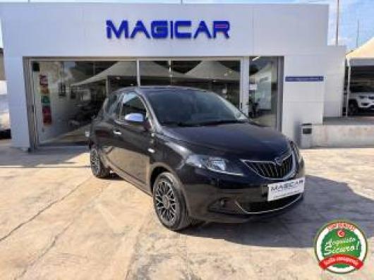 usato LANCIA Ypsilon