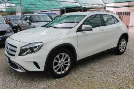 usato MERCEDES GLA 200