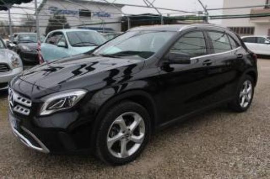 usato MERCEDES GLA 200