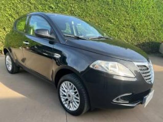 usato LANCIA Ypsilon