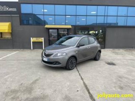 usato LANCIA Ypsilon