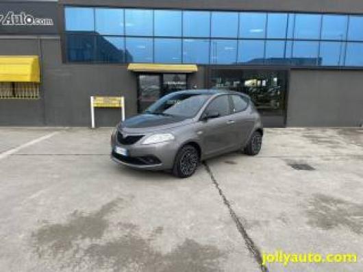 usato LANCIA Ypsilon