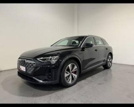 usato AUDI Q8 e tron