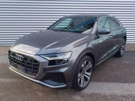 usato AUDI Q8