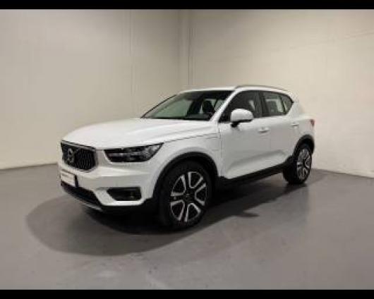 usato VOLVO XC40