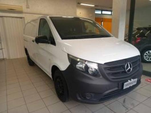 usato MERCEDES Vito