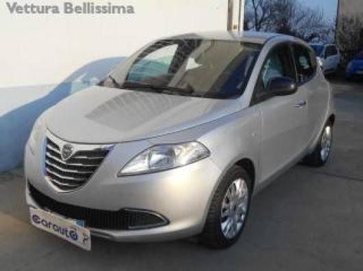 usato LANCIA Ypsilon