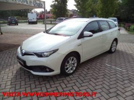 usato TOYOTA Auris Touring Sports