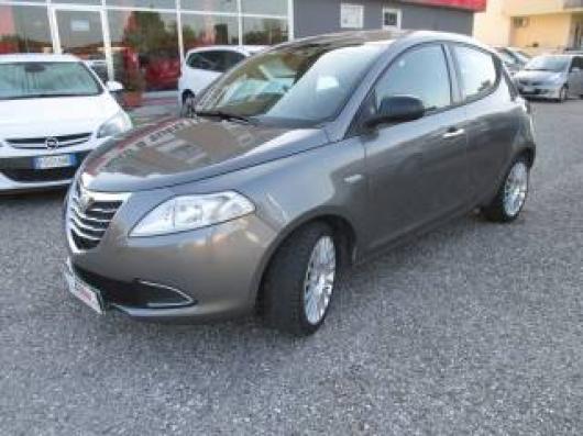 usato LANCIA Ypsilon