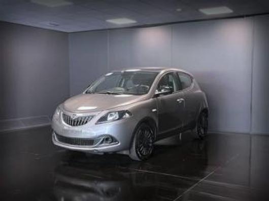 usato LANCIA Ypsilon