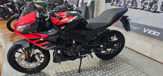 usato Aprilia Tuono 125