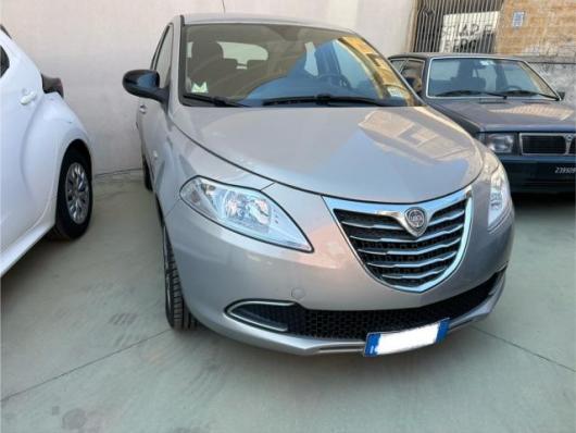 usato LANCIA Ypsilon