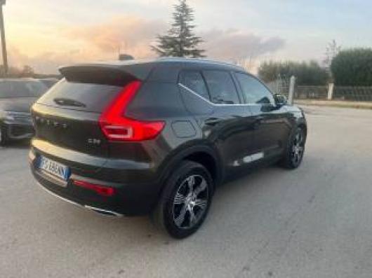 usato VOLVO XC40