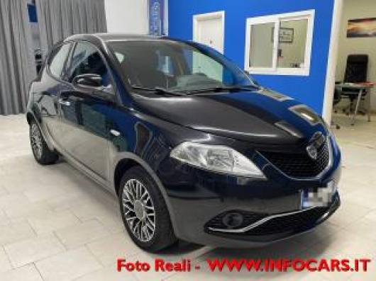 usato LANCIA Ypsilon