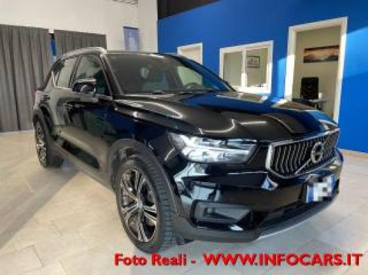 usato VOLVO XC40