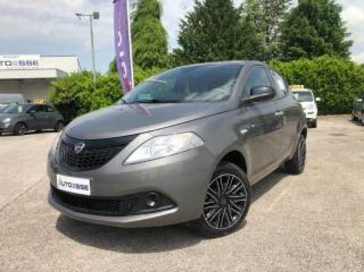 usato LANCIA Ypsilon