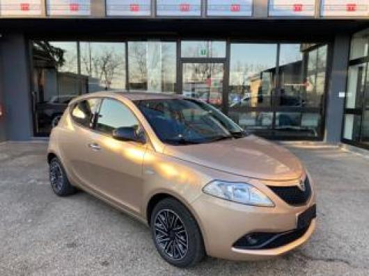 usato LANCIA Ypsilon