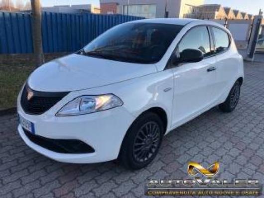 usato LANCIA Ypsilon