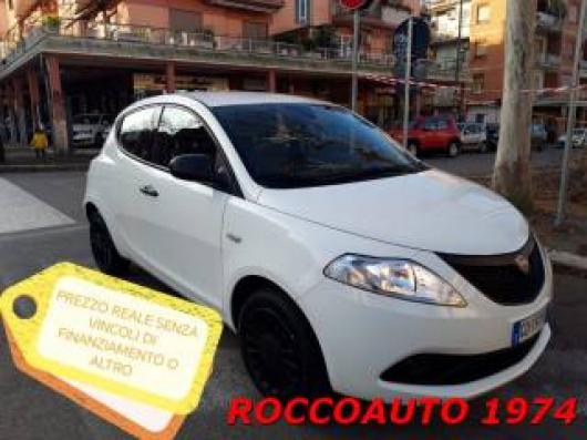 usato LANCIA Ypsilon