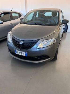 usato LANCIA Ypsilon