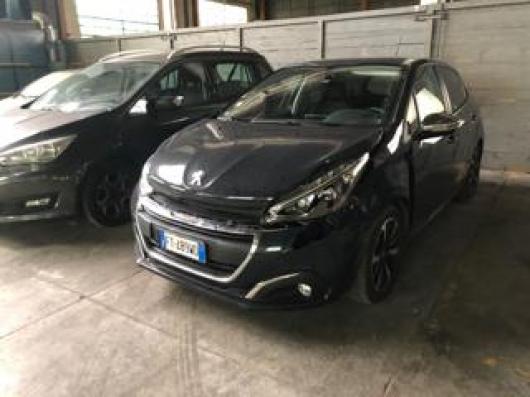 usato PEUGEOT 208