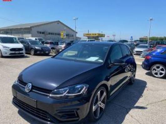 Golf R