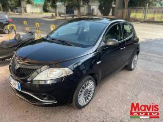 usato LANCIA Ypsilon