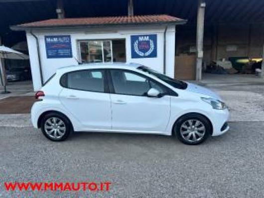 usato PEUGEOT 208