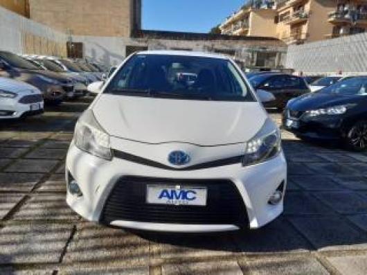 usato TOYOTA Yaris