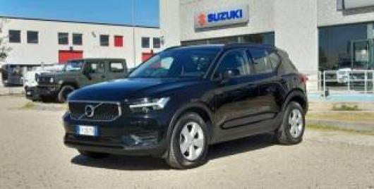 usato VOLVO XC40