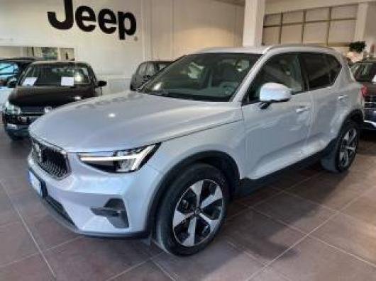 usato VOLVO XC40