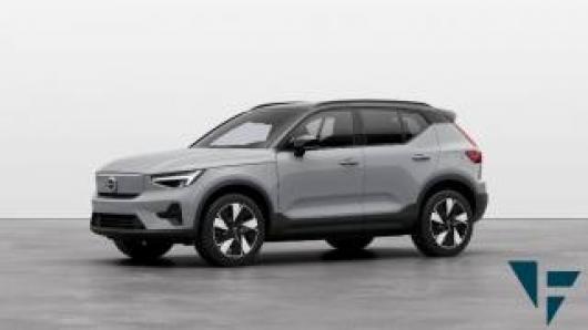 nuovo VOLVO XC40