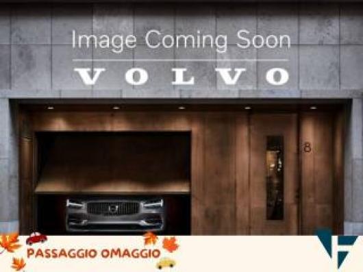 usato VOLVO XC40