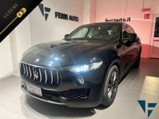 usato MASERATI Levante