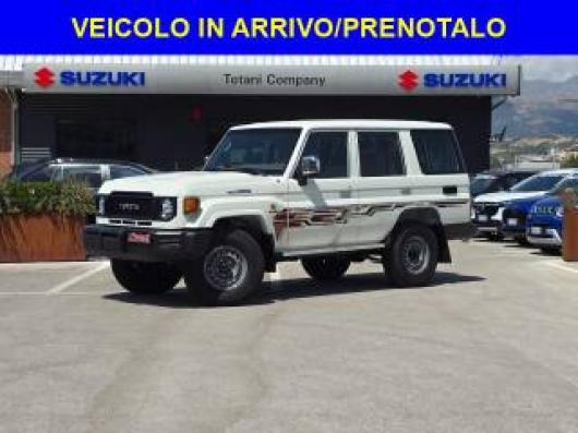 nuovo TOYOTA Land Cruiser