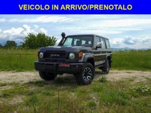 nuovo TOYOTA Land Cruiser