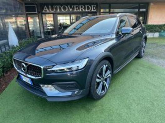 usato VOLVO V60 Cross Country