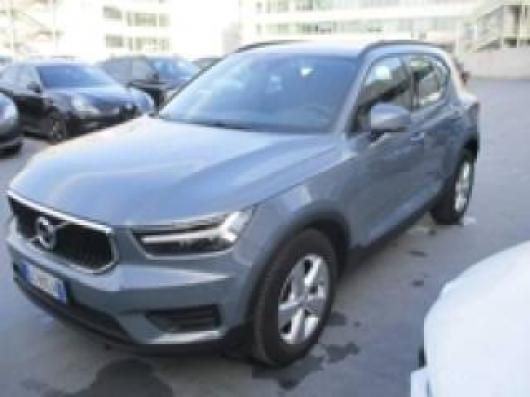 usato VOLVO XC40