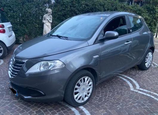 usato LANCIA Ypsilon