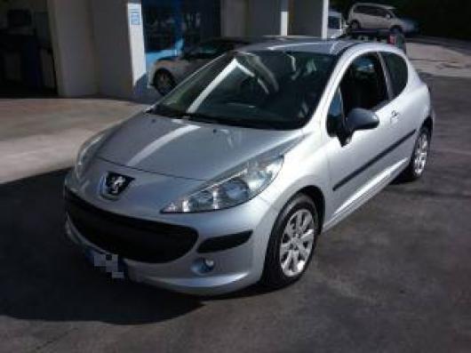 usato PEUGEOT 207