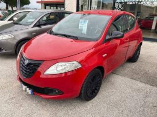 usato LANCIA Ypsilon