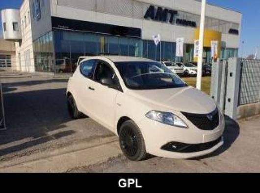 usato LANCIA Ypsilon